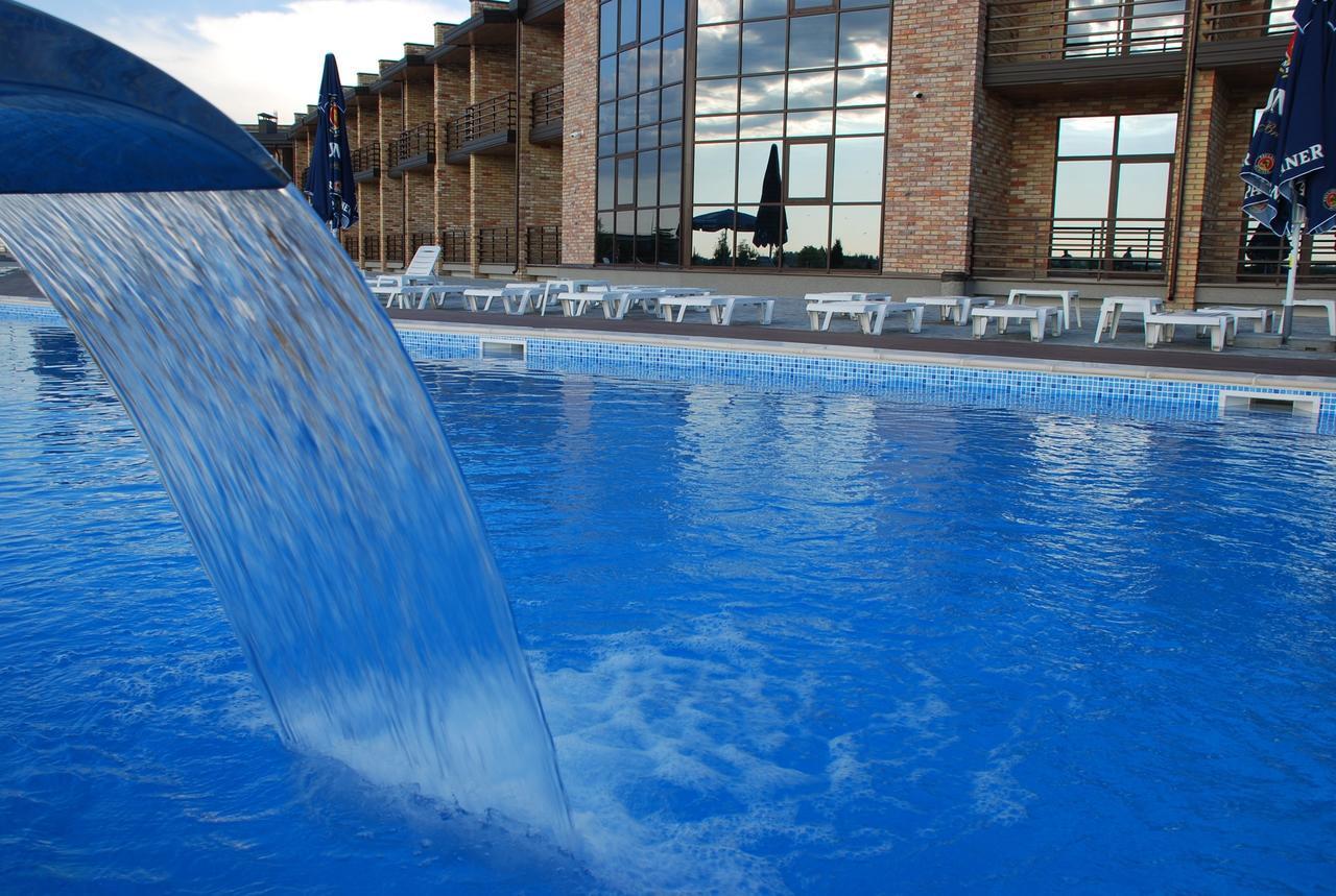 Ostrov River Club Novoselovka  Dış mekan fotoğraf
